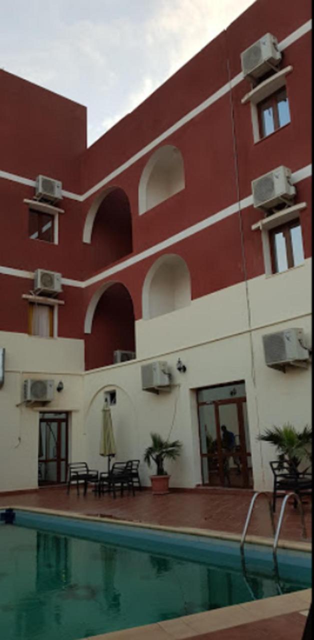 Takialt Hotel Адрар Екстериор снимка