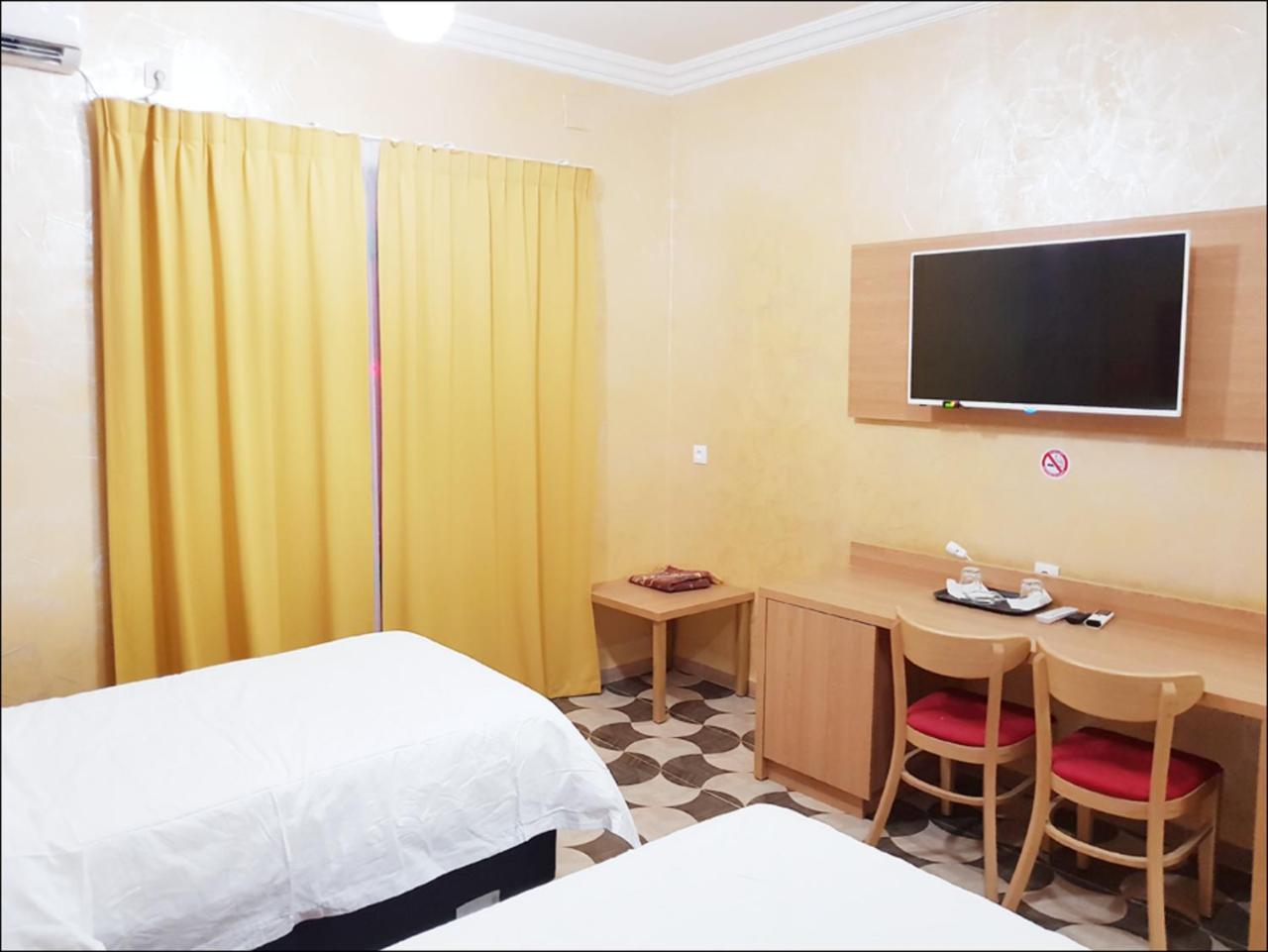 Takialt Hotel Адрар Екстериор снимка